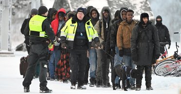 РФ может "затопить" Европу беженцами: Финляндия обеспокоена потоком мигрантов от соседа, — Reuters