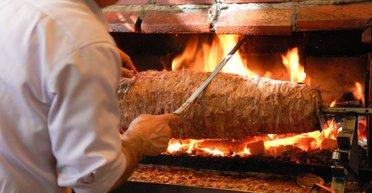 Тревожные сигналы: почему ученые не советуют есть донер кебаб и шаурму в Польше