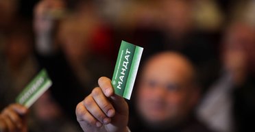 Выборы в квадрате. Зачем в партиях Порошенко и Зеленского собираются проводить "праймериз" перед выборами и как это влияет на состав списков