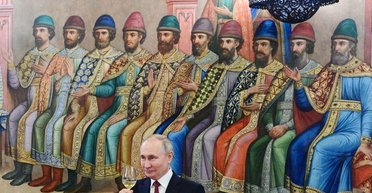 Отец, полководец, собиратель. Какой образ готовят Путину на выборах и какие в этом кроются проблемы