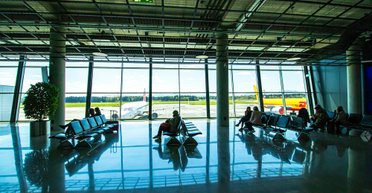 Никогда так не делайте: эти 10 вещей выдают невоспитанного человека в самолете