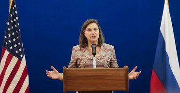 Прикрываясь Украиной. Какова цена неожиданной задушевности в общении Нуланд и Суркова