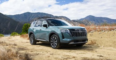 Найбільший кросовер Nissan кидає виклик Toyota Highlander (фото)