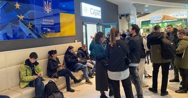 Перекрутили вверх дном: украинцам не грозит депортация на фронт, — эксперт (видео)