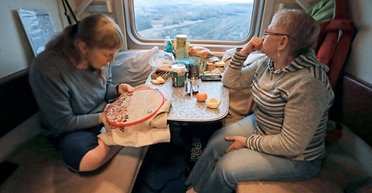 Будут доступны с 25 июля: "Укрзализныця" расширила перечень поездов с женскими вагонами