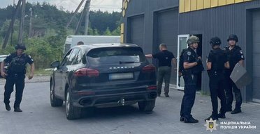 В офісі автосервісу на Львівщині сталася стрілянина: є жертви, перші подробиці