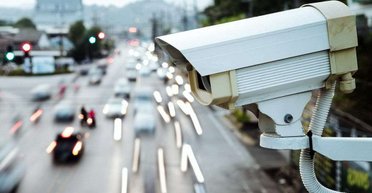 Россия следит за работой ПВО в YouTube. Нужно ли блокировать все камеры наблюдения в Украине