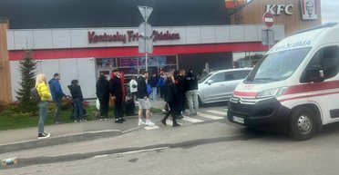 Пьяный глава РГА въехал в толпу в Броварах: Майбоженко арестовали и уволят (фото, видео)