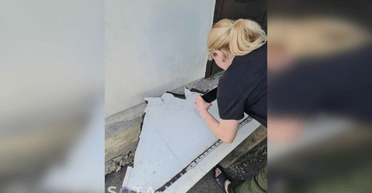 "Сувенір з Амстердама": у РФ на "Авіто" продають фрагмент збитого MH17, — ЗМІ (фото)