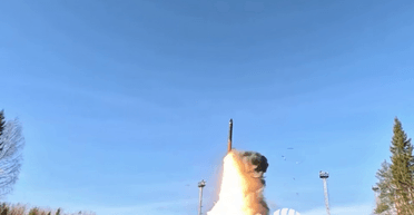 РФ запустила межконтинентальную баллистическую ракету "Ярс", детали (видео)