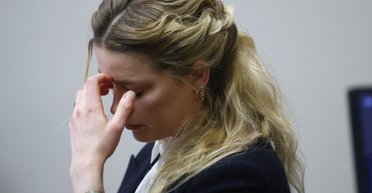 Адвокат Деппа розповіла, як Ембер Герд виводили з рівноваги одеколоном Джонні