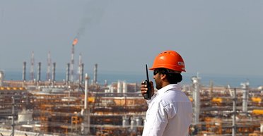 Індія, Китай, Туреччина. Хто купує російські енергоносії і допомагає їм потрапити в ЄС