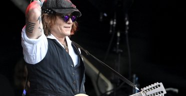 Джонні Депп "закохався" в село і проміняв Голлівуд на тиху місцину (фото)