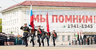 Росія погрожує, щоб приховати слабкість: чому Путіну так потрібна тиша на 9 травня, — ISW