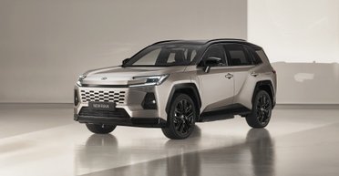 300 сил и 5,8 с до сотни: на европейский рынок выходит самая мощная Toyota RAV4 (фото)