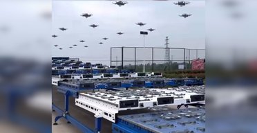 Тысячи дронов взлетели с одного грузовика: Китай "усовершенствовал" идею СБУ (видео)