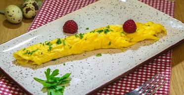 Французский завтрак за считанные минуты: омлет, от которого невозможно отказаться