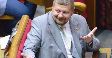 Зеленский ввел новые санкции: в списке экс-нардеп Мосийчук и сын Богуслаева (скриншоты)