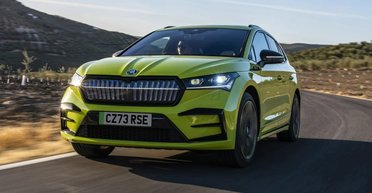 340 сил и 5,5 секунды до сотни: представлена самая мощная и скоростная Skoda (фото)