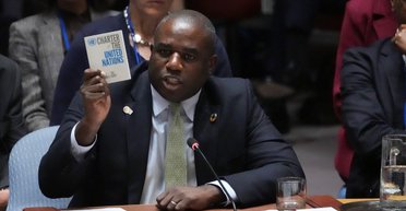 Французский таксист заявил, что глава МИД Британии Дэвид Лэмми не заплатил за проезд