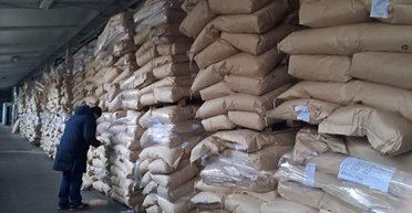 Для предотвращения экологической катастрофы: на Днепропетровщине уничтожат 300 тонн пельменей (фото)