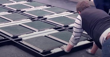 Краще, ніж панелі: як унікальна плитка Pavegen генерує енергію цілодобово (відео)