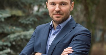 Голова Морської адміністрації Кіндратів у грудні отримав 176 тис. грн надбавки "за інтенсивність"