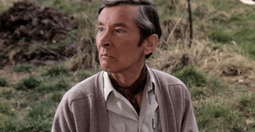 "Я бачу обличчя": жінку налякав "привид телезірки" на сімейній фотографії (фото)