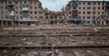 Росіяни скидають КАБи на Авдіївку за слідами диму від пічок-"буржуйок", – голова МВА (відео)