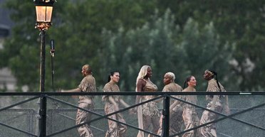 На церемонії відкриття Олімпіади-2024 виступила найпопулярніша співачка Франції (фото, відео)