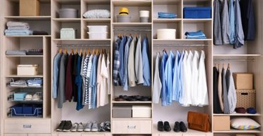 Природний відбір: як ефективно розібрати гардероб до весни