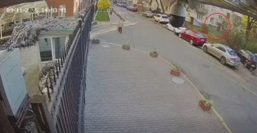 Обыски у сотрудника НАБУ: в Офисе Генпрокурора заявили о слежке за зданием (видео)