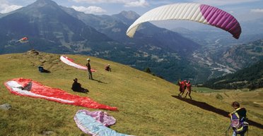 Шаг в небо. Как и где правильно полетать на параплане