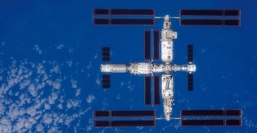 Китай уперше показав панорамні знімки з космосу своєї орбітальної станції "Тяньгун" (фото)