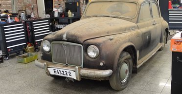 Британское качество: премиальное авто завелось и поехало после полвека простоя (видео)