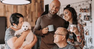 Влад Яма з-за кордону "підколов" українців, які запитали у нього про повернення додому