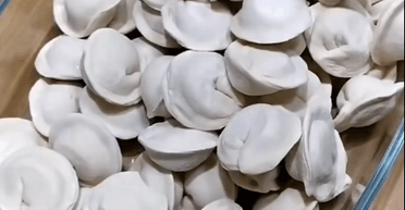 Запіканка з пельменів: рецепт швидкої та ситної вечері нашвидкуруч (відео)