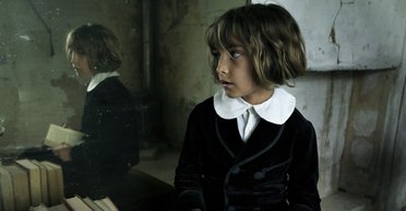 Тиран: исходники. Зачем смотреть фильм "Детство лидера"