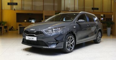 Без счетов на ремонт: эксперты назвали ТОП-3 самых надежных "авто для семьи" (фото)