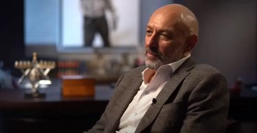 Бывший совладелец Приватбанка Боголюбов выехал из страны по паспорту 67-летнего волынянина, — УП