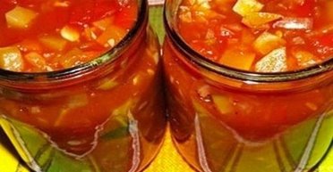 Кабачки в томаті: рецепт дуже простого салату на зиму