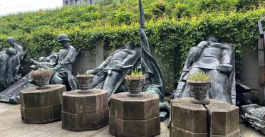 Садовий запропонував обміняти "останки Путіна" на всіх українських полонених (фото)