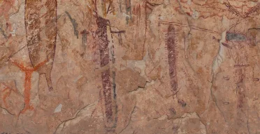 Шаман назвал фигуры с 4000-летних изображений поименно: какие тайны скрывают рисунки каньона Пекос (фото)