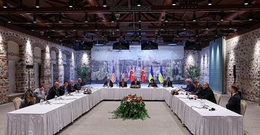 Переговоры в Стамбуле: Украина потребует встречи Путина с Зеленским и прекращение огня, – Reuters