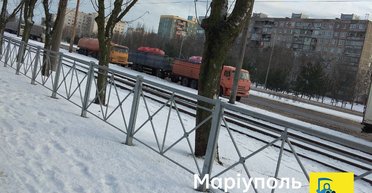 ЗС РФ збільшили кількість цивільних автівок у складі військових колон: що планує ворог (фото)