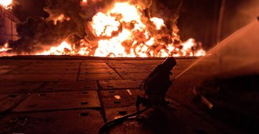 Удары ВС РФ дронами по Одесской и Сумской областям: вспыхнули сильные пожары, много раненых (фото)