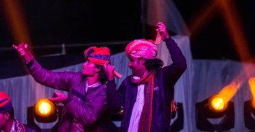 Впало на землю: мешканець Індії відкусив вухо другу через танці під час свята