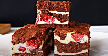 Гармония вкуса: легкий рецепт брауни с творогом и вишней