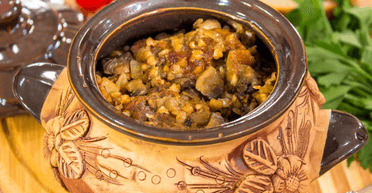 Качка з гречкою та грибами в горщиках: ситна, проста й ароматна вечеря