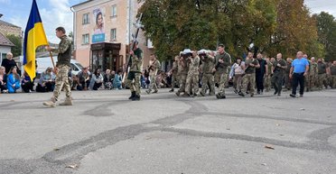 Комбат ТрО якобы застрелился после бегства бойцов с позиций под Угледаром: власти говорят, что погиб